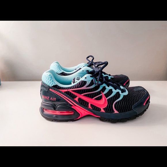 Nike Shoes - Nike Air Running Shoes Size 7
